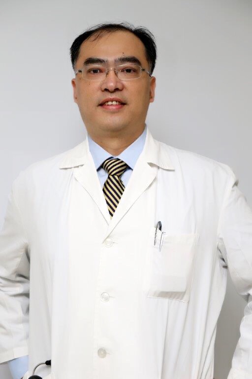黃建勝　醫師
