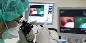 自體螢光支氣管鏡可以檢查出癌變病灶��