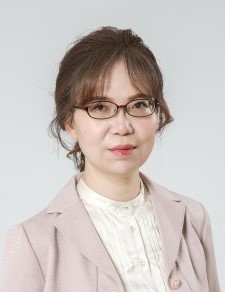 洪君儀 主任