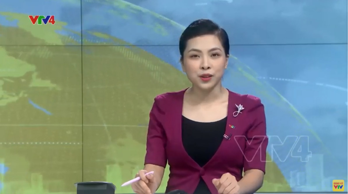 黎雲臺妝（LÊ VÂN ĐÀI TRANG）在越南國家電視台擔任新聞主播。(新聞畫面來源：VTV News 8h)